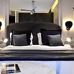 Browns Hotel 4*