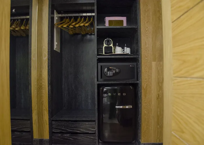 ブラウンズ セントラル ホテル